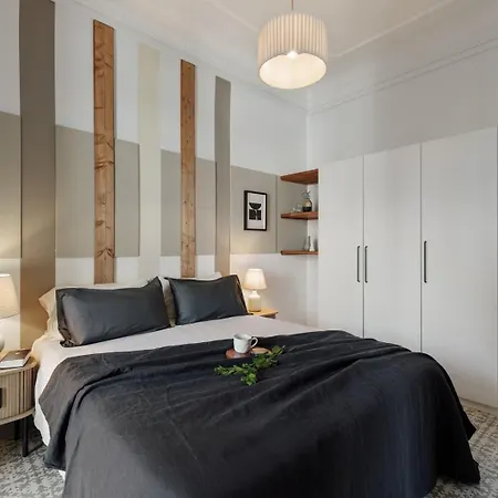 Kaftan - 5 Bedrooms And Balcony In Eixample Dreta *