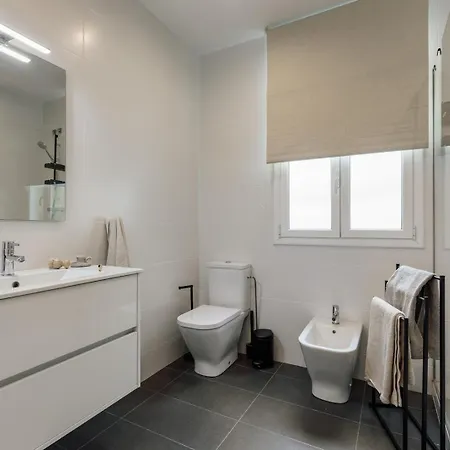 Apartment Kaftan - 5 Bedrooms And Balcony In Eixample Dreta