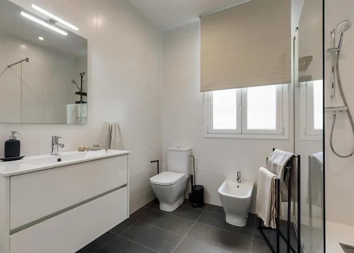 Lägenhet Kaftan - 5 Bedrooms And Balcony In Eixample Dreta
