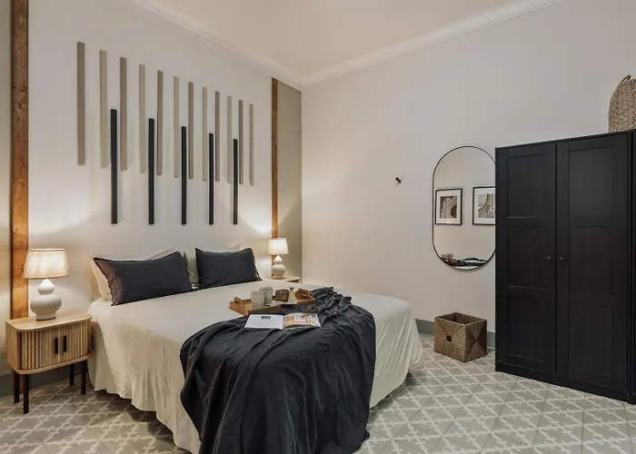 Kaftan - 5 Bedrooms And Balcony In Eixample Dreta Barcelona